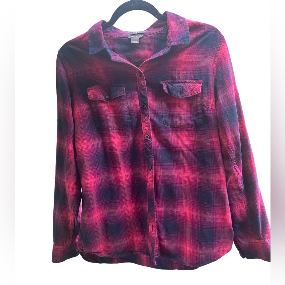 Eddie Bauer Classic Fit Shirt. Size Large. Navy/pink/purple. Good condition.